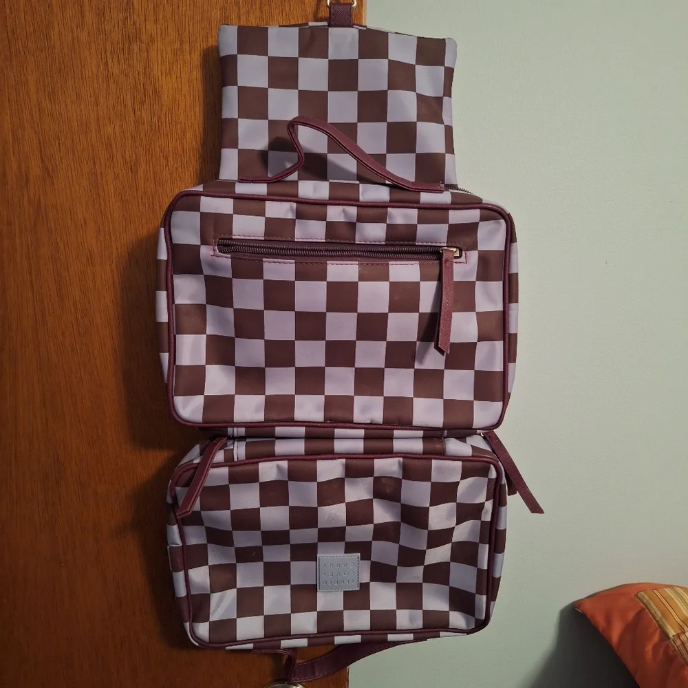 Final Price* Tender Love + Carry Checkered Burgandy Lavendaer Travel Hanging Bag